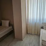 Sineva Apartment *