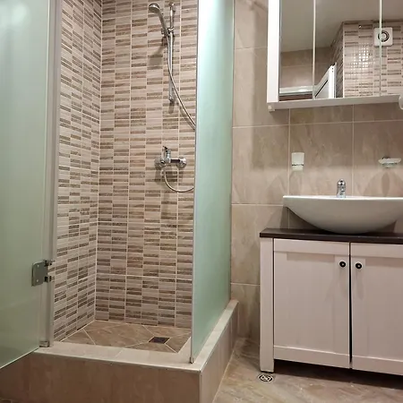 Sineva Lejlighed Ravda